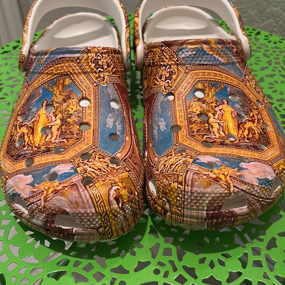 Crocs - Picture 2 of 2